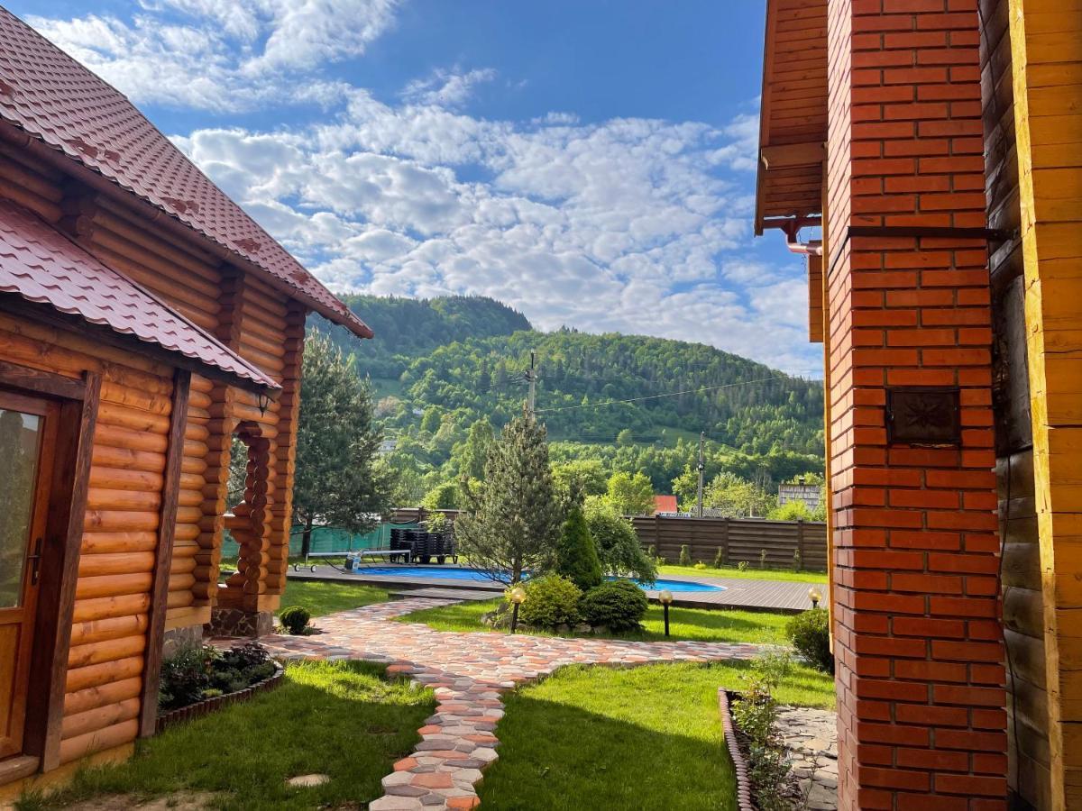 Котедж Villa Затишна Микуличин Екстериор снимка
